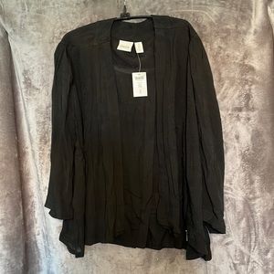 NWT Chico’s Size 3 (16) Easy Jacket Soft Solid LS Black. 2 front zippers holds